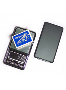DIPSE Taschenwaage USB - Größenvergleich mit Streichholzschachtel
