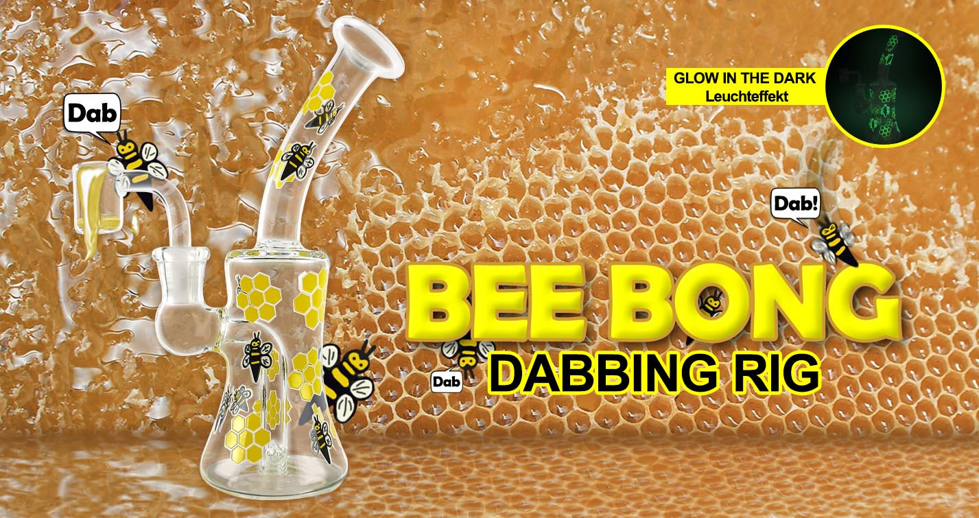 Dabbing Rig with bees and honeycomb design at GHODT Headshop